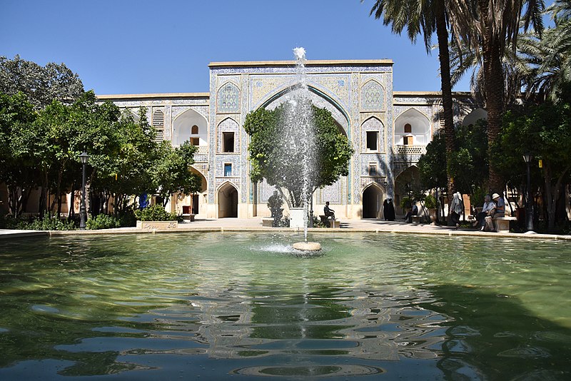 مدرسه خان شیراز