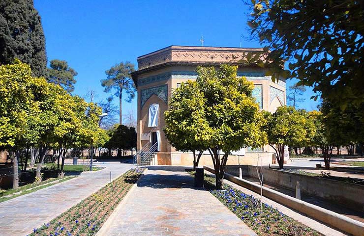 عمارت کلاه فرنگی باغ نظر